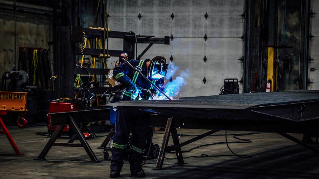 Forklift Loading Ramps Forklift Truck Loading Dock Ramps