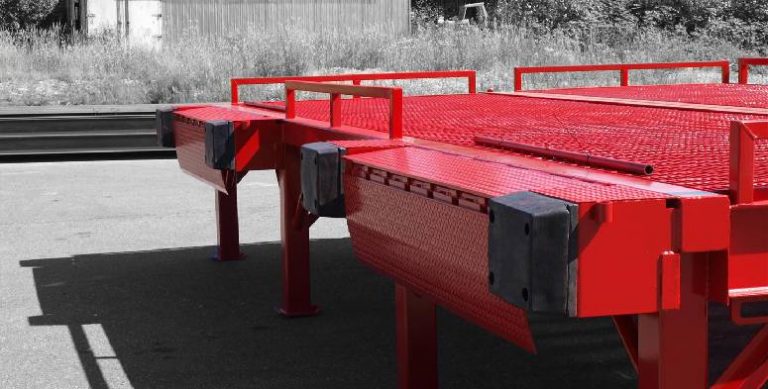 How to Attach a Loading Ramp to a Trailer | Dura-Ramp